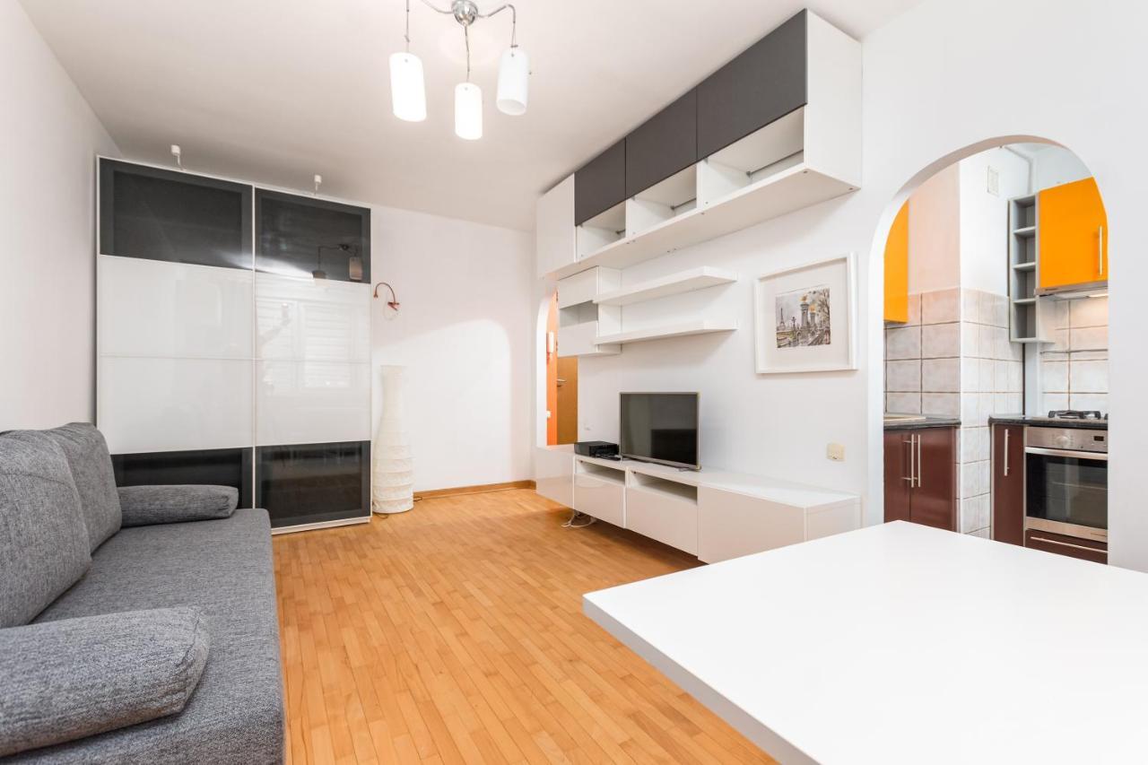 Anielewicza 49 By Homeprime Warsaw Ngoại thất bức ảnh